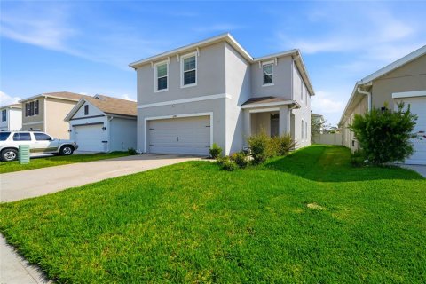 House in Wesley Chapel, Florida 4 bedrooms, 209.96 sq.m. № 2216888 - photo 4