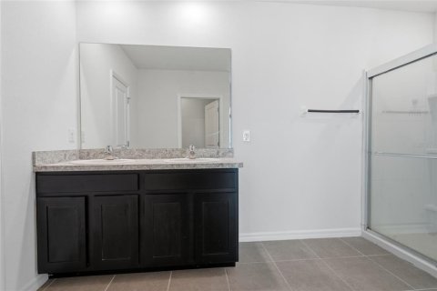 House in Wesley Chapel, Florida 4 bedrooms, 209.96 sq.m. № 2216888 - photo 29