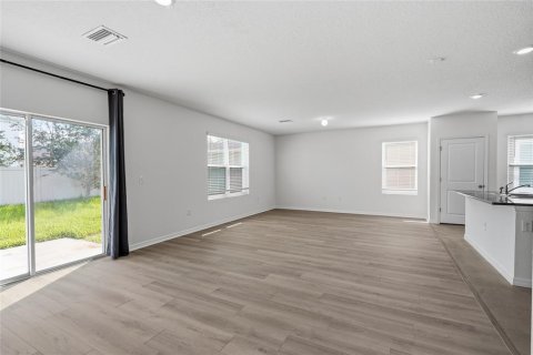House in Wesley Chapel, Florida 4 bedrooms, 209.96 sq.m. № 2216888 - photo 14