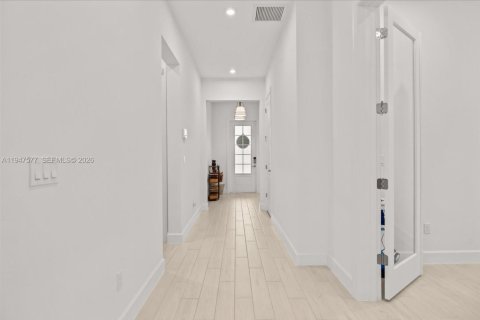 Купить виллу или дом в Порт-Сент-Луси, Флорида 3 спальни, 176.89м2, № 2009513 - фото 7