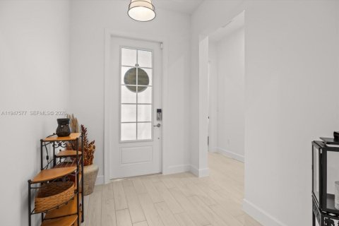 Купить виллу или дом в Порт-Сент-Луси, Флорида 3 спальни, 176.89м2, № 2009513 - фото 6