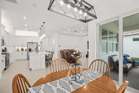 Купить виллу или дом в Порт-Сент-Луси, Флорида 3 спальни, 176.89м2, № 2009513 - фото 20