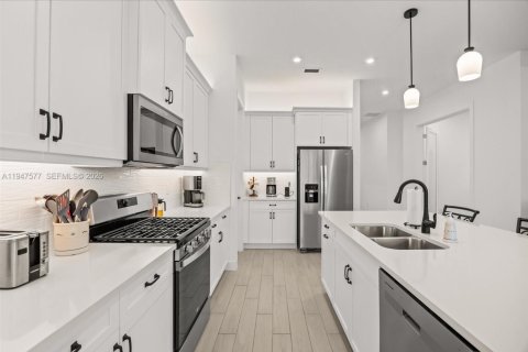 Купить виллу или дом в Порт-Сент-Луси, Флорида 3 спальни, 176.89м2, № 2009513 - фото 11