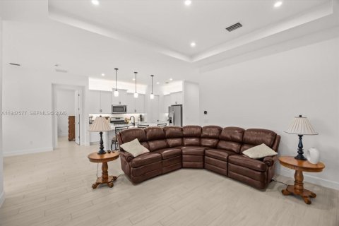 Купить виллу или дом в Порт-Сент-Луси, Флорида 3 спальни, 176.89м2, № 2009513 - фото 17