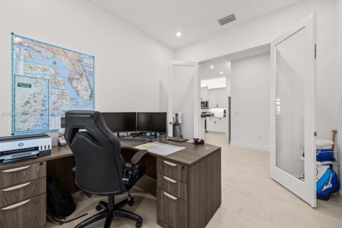 Купить виллу или дом в Порт-Сент-Луси, Флорида 3 спальни, 176.89м2, № 2009513 - фото 29