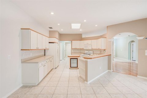 Villa ou maison à vendre à Wesley Chapel, Floride: 4 chambres, 209.49 m2 № 1778164 - photo 8