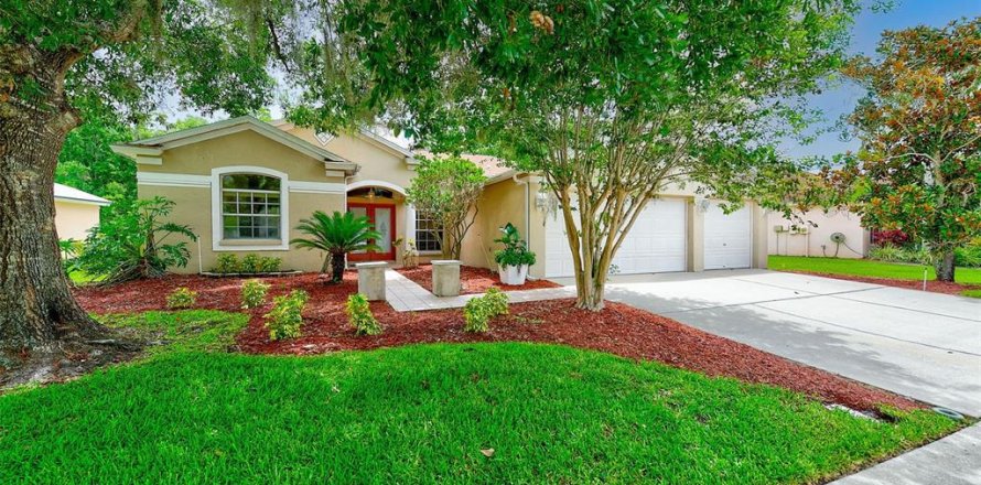 Villa ou maison à Wesley Chapel, Floride 4 chambres, 209.49 m2 № 1778164