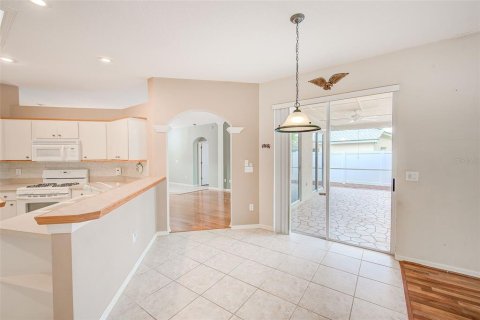 Villa ou maison à vendre à Wesley Chapel, Floride: 4 chambres, 209.49 m2 № 1778164 - photo 10