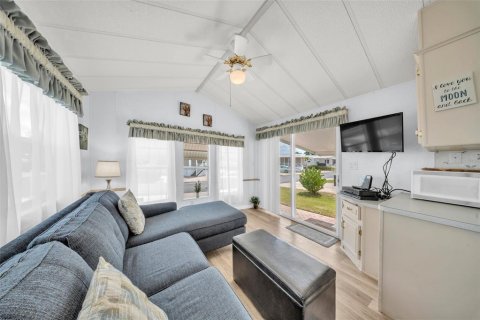 Купить кондоминиум в Клермон, Флорида 3 комнаты, 36.79м2, № 1618107 - фото 10