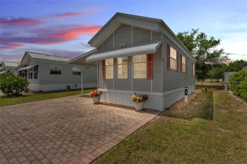Купить кондоминиум в Клермон, Флорида 3 комнаты, 36.79м2, № 1618107 - фото 1