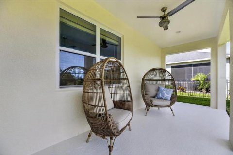 Villa ou maison à vendre à Apollo Beach, Floride: 4 chambres, 186.45 m2 № 2147571 - photo 5