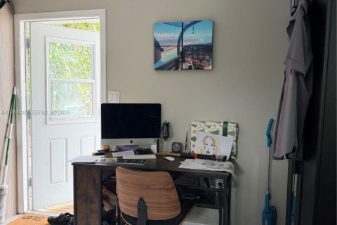 Villa ou maison à louer à Miami, Floride № 2026180 - photo 4