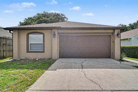 House in Orlando, Florida 3 bedrooms, 120.03 sq.m. № 2208063