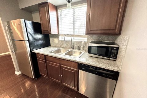 Condominio en alquiler en Tampa, Florida, 2 dormitorios, 81.85 m2 № 1826702 - foto 5
