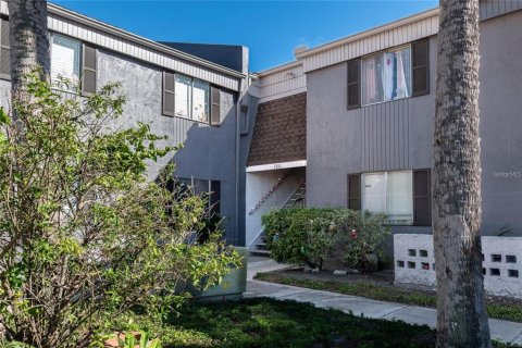 Condominio en alquiler en Tampa, Florida, 2 dormitorios, 81.85 m2 № 1826702 - foto 1