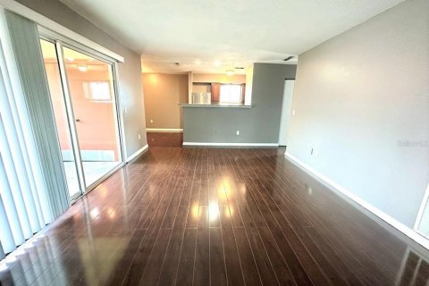 Condominio en alquiler en Tampa, Florida, 2 dormitorios, 81.85 m2 № 1826702 - foto 2