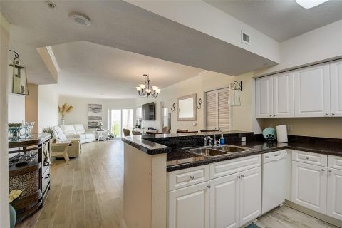 Condominio en venta en New Port Richey, Florida, 2 dormitorios, 124.4 m2 № 1535930 - foto 6