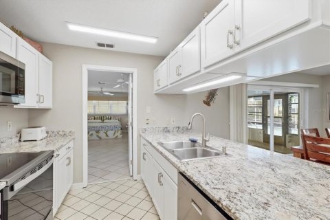 Casa en venta en Crystal River, Florida, 3 dormitorios, 208.57 m2 № 2386150 - foto 16