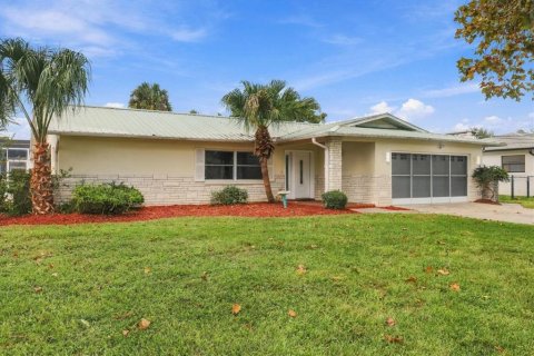 Casa en Crystal River, Florida 3 dormitorios, 208.57 m2 № 2386150