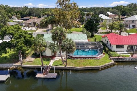 Casa en venta en Crystal River, Florida, 3 dormitorios, 208.57 m2 № 2386150 - foto 3