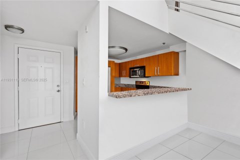 Copropriété à louer à Miami Beach, Floride: 1 chambre, 73.39 m2 № 1989786 - photo 15