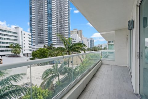 Copropriété à louer à Miami Beach, Floride: 1 chambre, 73.39 m2 № 1989786 - photo 25