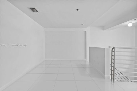Copropriété à louer à Miami Beach, Floride: 1 chambre, 73.39 m2 № 1989786 - photo 13