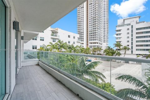 Copropriété à louer à Miami Beach, Floride: 1 chambre, 73.39 m2 № 1989786 - photo 27