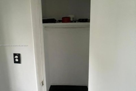 Copropriété à vendre à Miami Beach, Floride: 18.58 m2 № 1977991 - photo 6