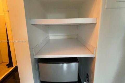 Copropriété à vendre à Miami Beach, Floride: 18.58 m2 № 1977991 - photo 11