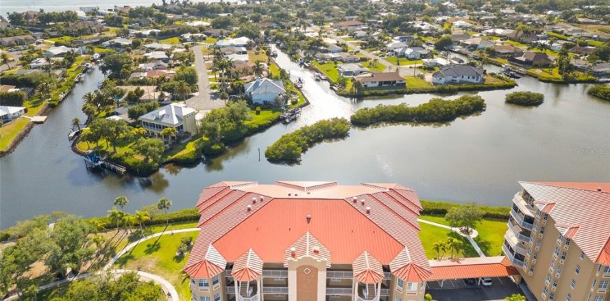Condo in Osprey, Florida, 3 bedrooms  № 2210708
