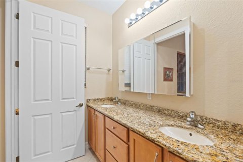Condo in Osprey, Florida, 3 bedrooms  № 2210708 - photo 12