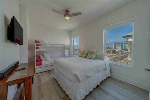 Снять в аренду кондоминиум в Мадейра - Бич, Флорида 3 спальни, 160.44м2, № 1681481 - фото 30