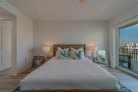 Снять в аренду кондоминиум в Мадейра - Бич, Флорида 3 спальни, 160.44м2, № 1681481 - фото 18