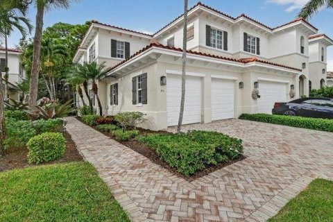 Townhouse in Palm Beach Gardens, Florida 2 bedrooms, 222.59 sq.m. № 2083257