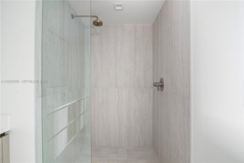 Copropriété à louer à Miami, Floride: 1 chambre, 80.08 m2 № 2171419 - photo 24