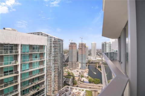Copropriété à louer à Miami, Floride: 1 chambre, 80.08 m2 № 2171419 - photo 21