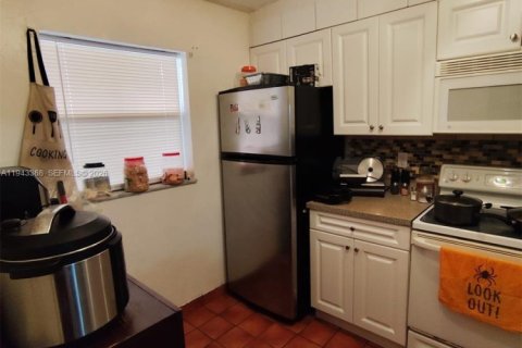 Copropriété à vendre à Miami, Floride: 2 chambres, 74.32 m2 № 1999599 - photo 9