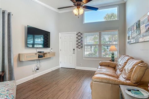 Condo in New Smyrna Beach, Florida, 2 bedrooms  № 1903965 - photo 16