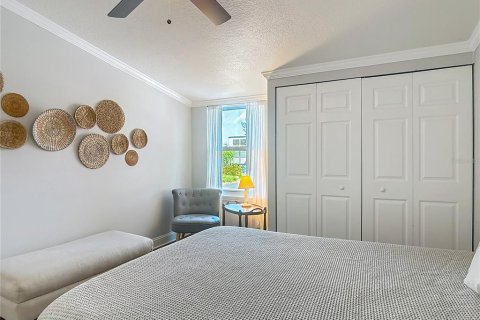 Condo in New Smyrna Beach, Florida, 2 bedrooms  № 1903965 - photo 24