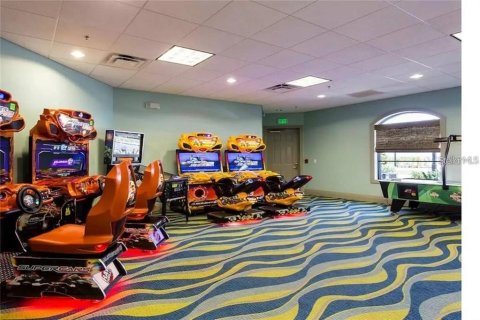 Casa en venta en Davenport, Florida, 6 dormitorios, 310.2 m2 № 1572756 - foto 23