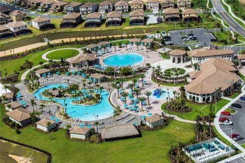 Casa en venta en Davenport, Florida, 6 dormitorios, 310.2 m2 № 1572756 - foto 19