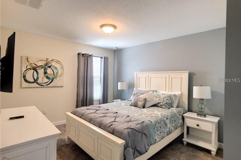 Casa en venta en Davenport, Florida, 6 dormitorios, 310.2 m2 № 1572756 - foto 11