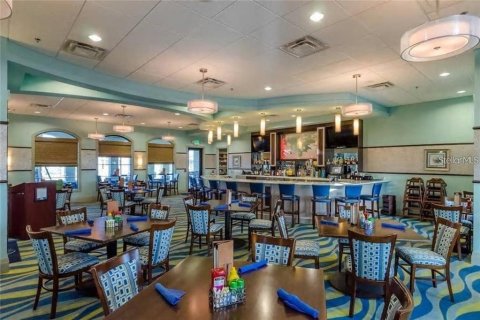 Casa en venta en Davenport, Florida, 6 dormitorios, 310.2 m2 № 1572756 - foto 13
