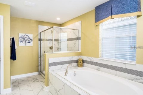 Casa en venta en Davenport, Florida, 6 dormitorios, 310.2 m2 № 1572756 - foto 27