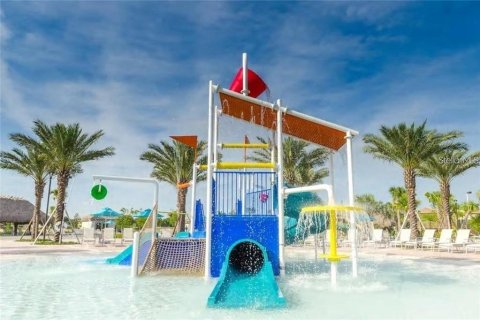Casa en venta en Davenport, Florida, 6 dormitorios, 310.2 m2 № 1572756 - foto 18