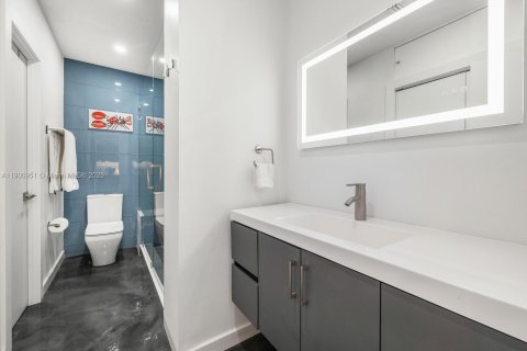 Condo in Miami, Florida, 2 bedrooms  № 1953441 - photo 22