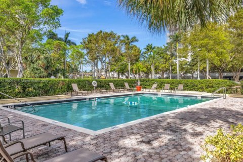 Condo in Miami, Florida, 2 bedrooms  № 1953441 - photo 28