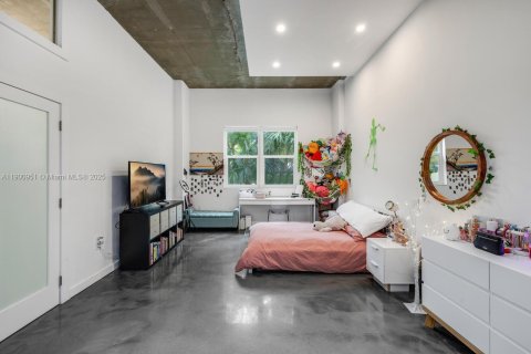 Condo in Miami, Florida, 2 bedrooms  № 1953441 - photo 20
