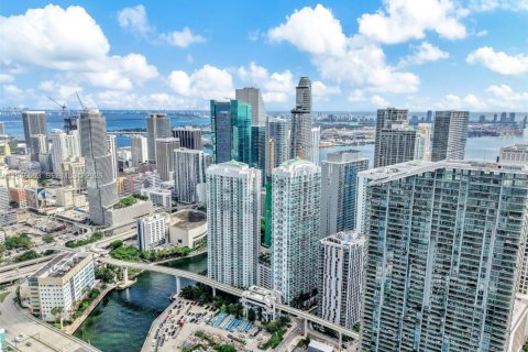 Condominio en alquiler en Miami, Florida, 1 dormitorio, 72 m2 № 2002885 - foto 12